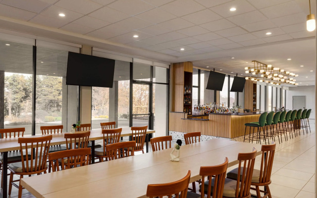 Wyndham Garden Atlanta Airport