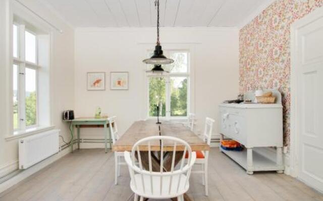 B&B Bjärtrå