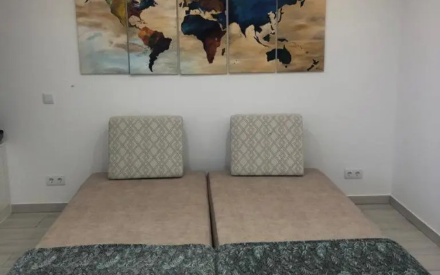 Apartamento com piscinas e ténis - 7 mins da praia