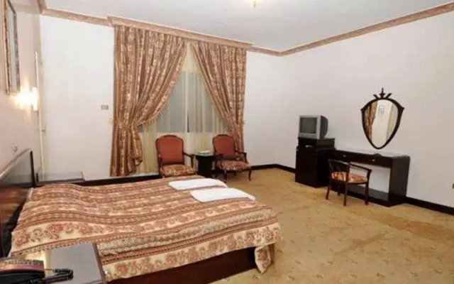 Al Yamamah Hotel