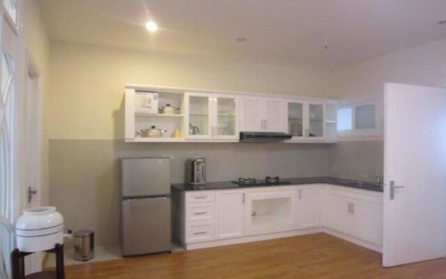 Queen Central Apartment Hotel