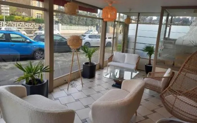 Hotel La Cote dEmeraude