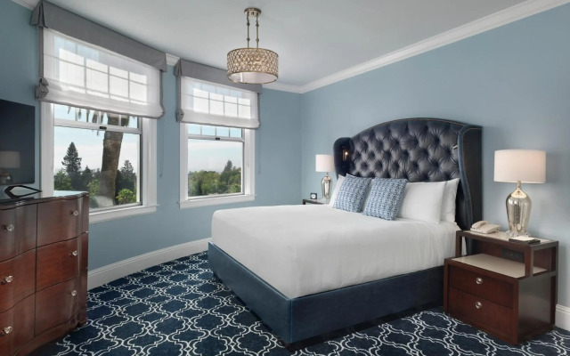 Claremont Resort & Club
