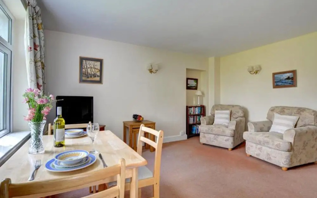Modern Apartment in Saint Merryn Near Beach