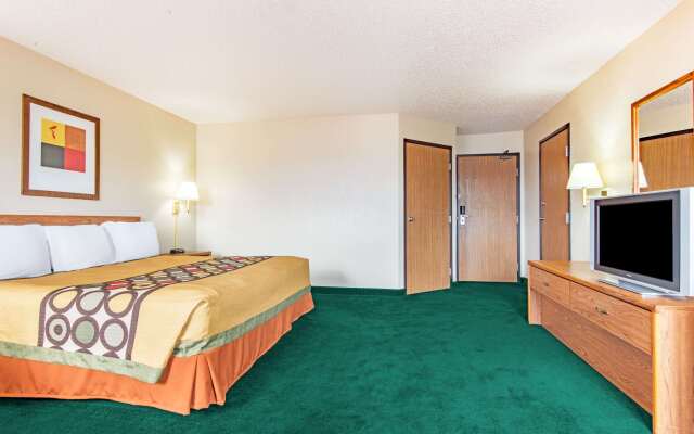 Super 8 by Wyndham Trinidad