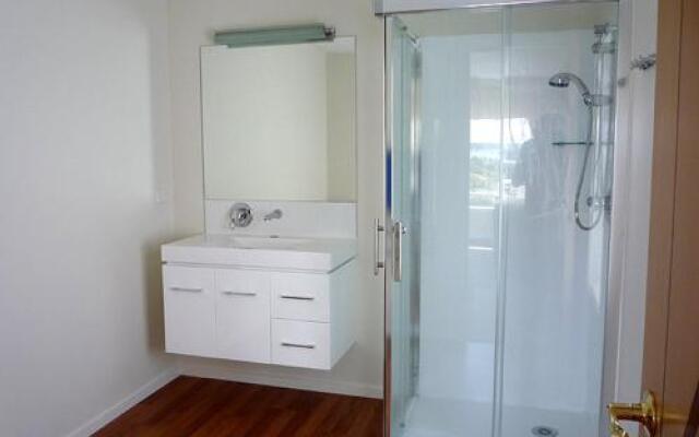 Bay Heights Bed  Breakfast