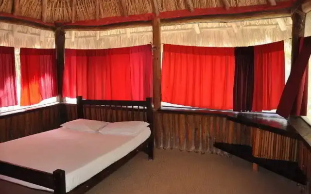 Holbox Hostel & Cabanas Ida y Vuelta Camping