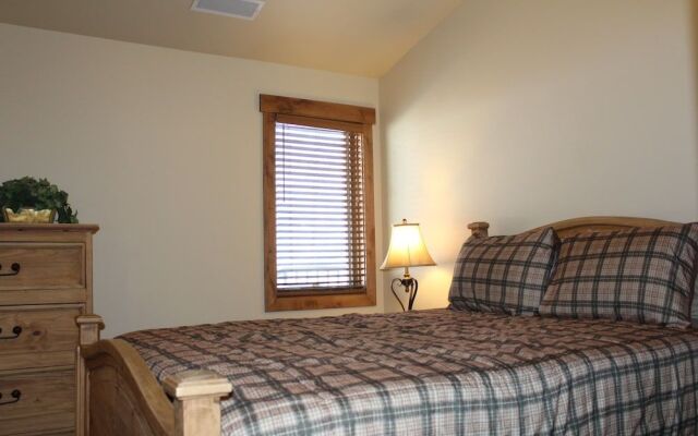 Glenwood Canyon Resort