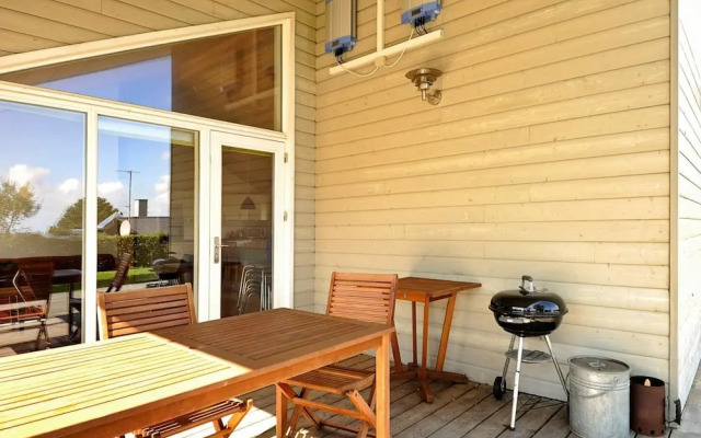 8 Person Holiday Home in Borkop