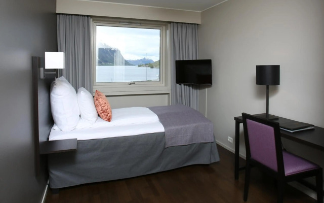 Grand Skei Hotel