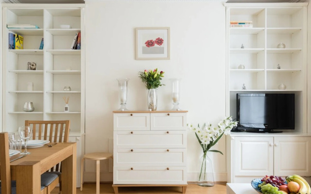 Platinum Apartment Next to Westminster 9983