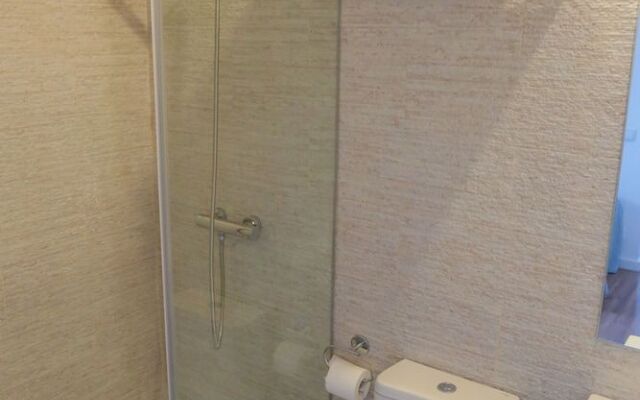 Caminha Hostel & Suites