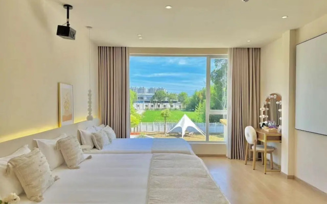 QIMeow Garden Hotel