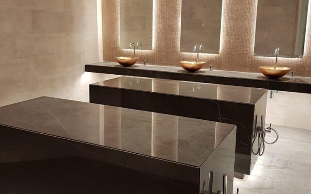 TGS & RUMEX Suites Banus