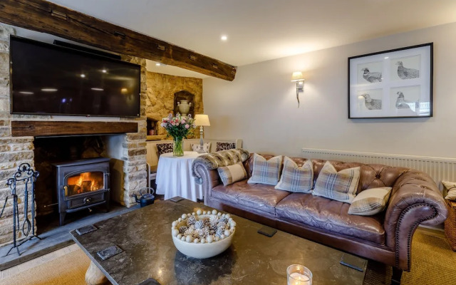 The Grousemoor Country House