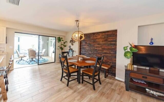 Jamaica Royale - 302 - 2 Br Condo