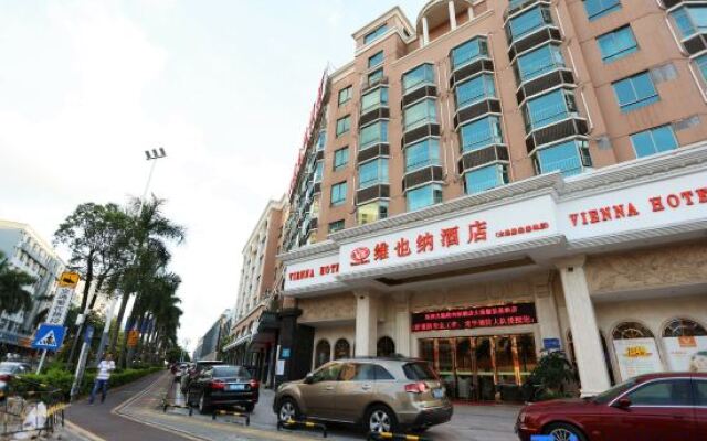 Vienna Hotel Shenzhen Dalang Clothing Base Branch