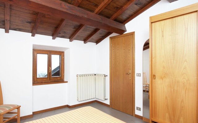 Relaxing Holiday Home With Swimming Pool,garden, Terrace,bbq