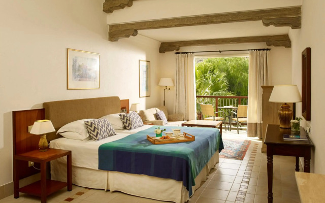 Columbia Beach Resort