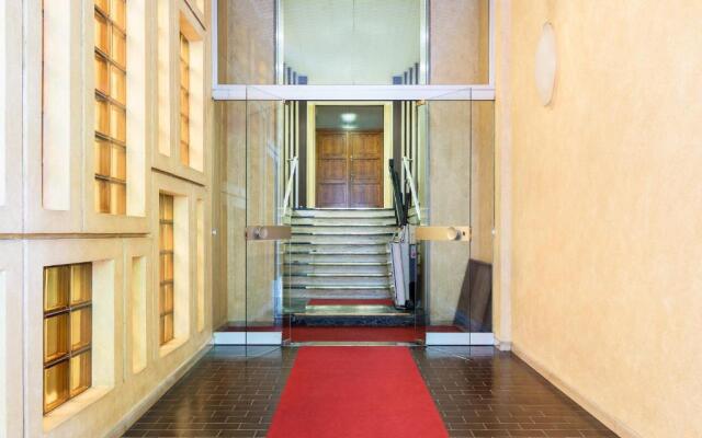 JOIVY Homey 1-Bed W/View Near Citylife