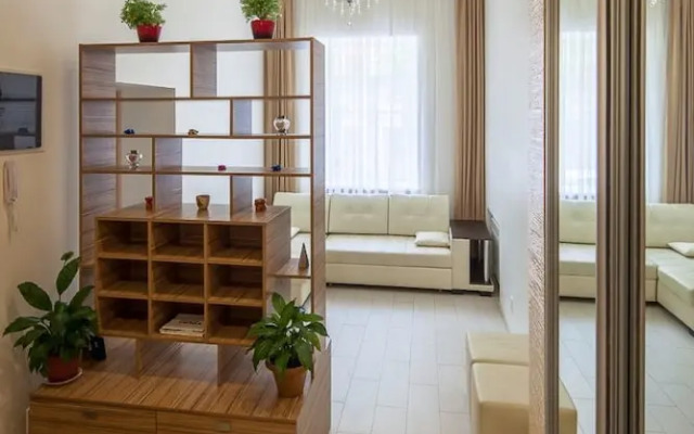 Apart-Comfort on Maksimova 5