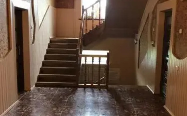Hotel 412