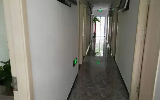 Feidong Zhongcheng Express Hotel