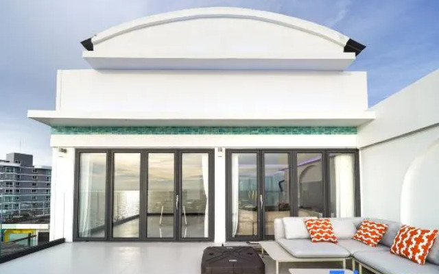 Surf Beach House