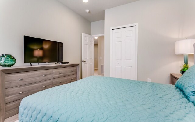 4007 Oakrise Loop