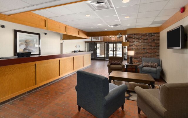 Travelodge Thunder Bay ON