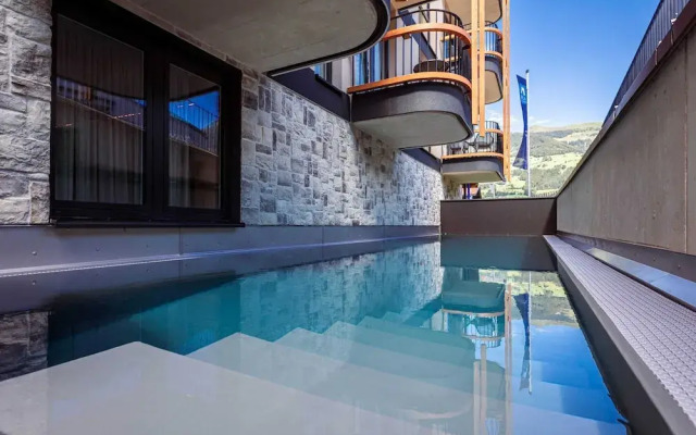 Modern Holiday Apartment With 2 Bedrooms in Fugen