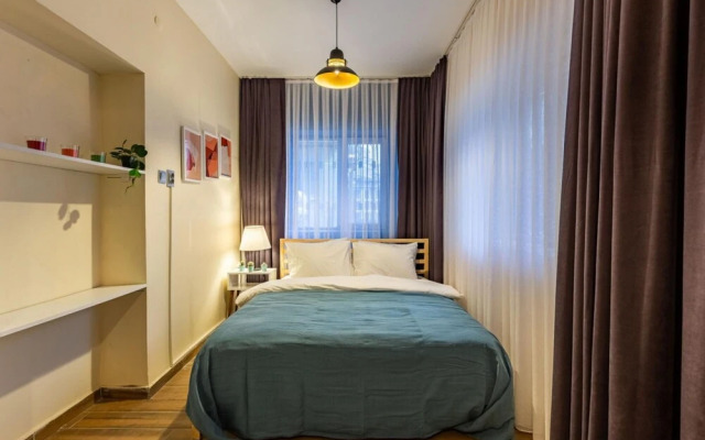 Charming Flat Near Taksim Square in Cihangir