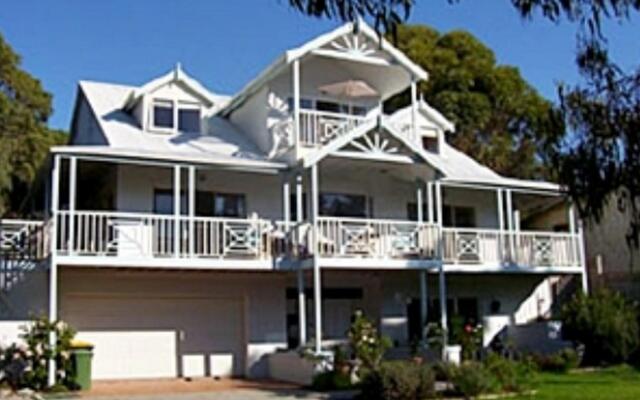 Silver Waters Bed & Breakfast
