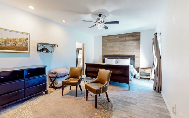 Hillside Hideaway #603