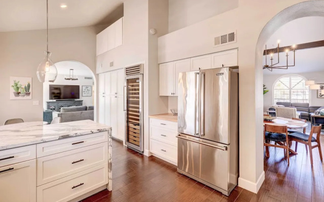 Sunny Scottsdale Home: Heated Pool & Patio