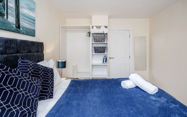 Real - Queens Serviced Apartments