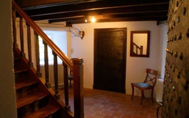 House With 5 Bedrooms in Bourdeilles, With Furnished Garden and Wifi -