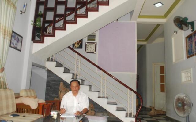 De Vong Riverside Homestay