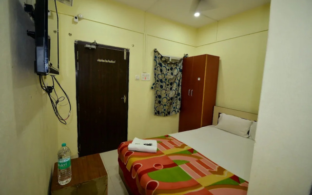 Om Guest House