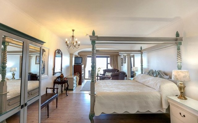 Misty Waves Boutique Hotel