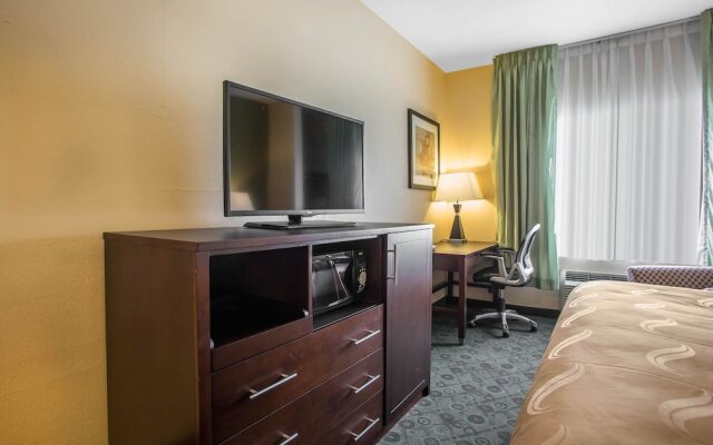 Quality Inn & Suites Bloomington