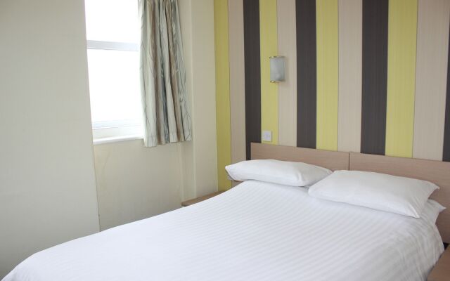 The Colwyn Hotel - near Pleasure Beach