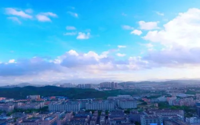 Austin Executive Apartment (Shenzhen Longgang Baolong Metro Station)