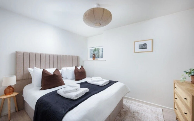 Luxury Ground Floor 2 bed Apartment