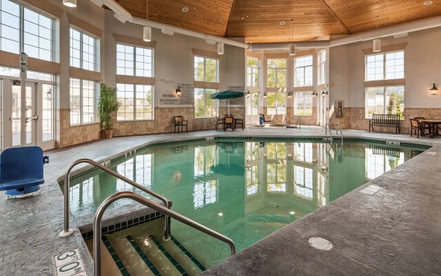 Best Western Plus Appleton Airport/Mall Hotel