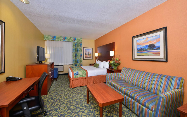 Best Western Plus Fresno Inn