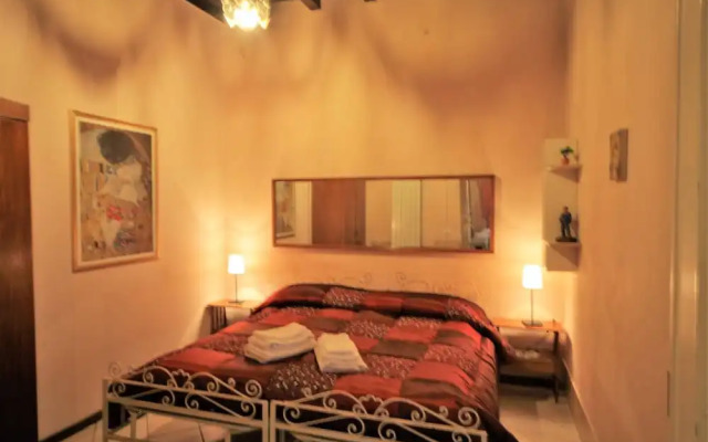 "trilocale In Corte Dell'800"