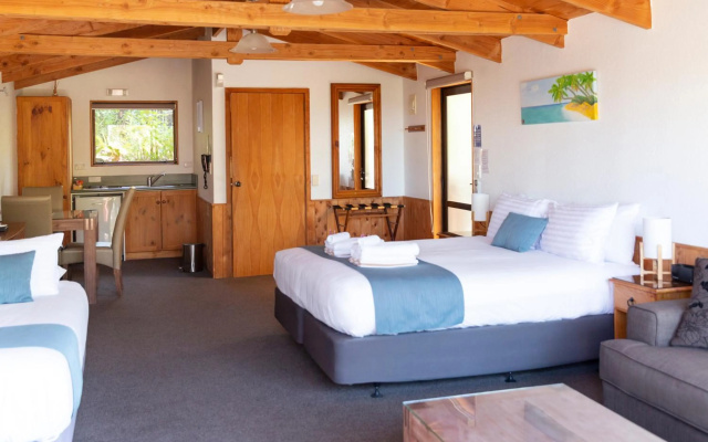 Kimi Ora Eco Resort – Guest Rooms – Kaiteriteri