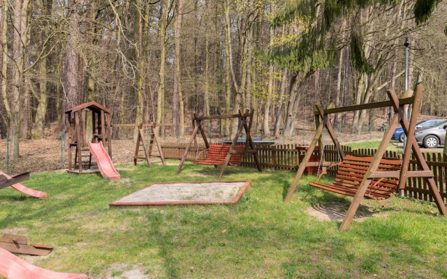 Apartments Lesna 17 by Renters