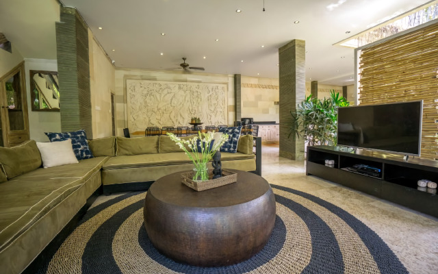 The Kanjeng Suites Batubelig